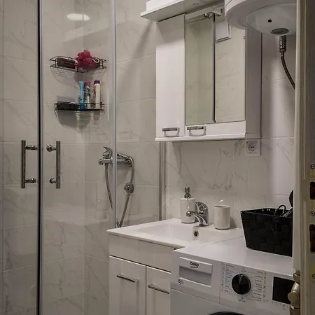 Jovanovic Apartment *